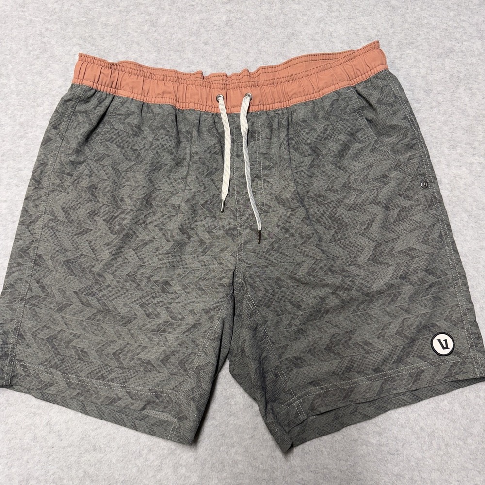 Vuori Kore Shorts Mens Large Gray Chevron Lined Elastic Waist Drawstring Pockets